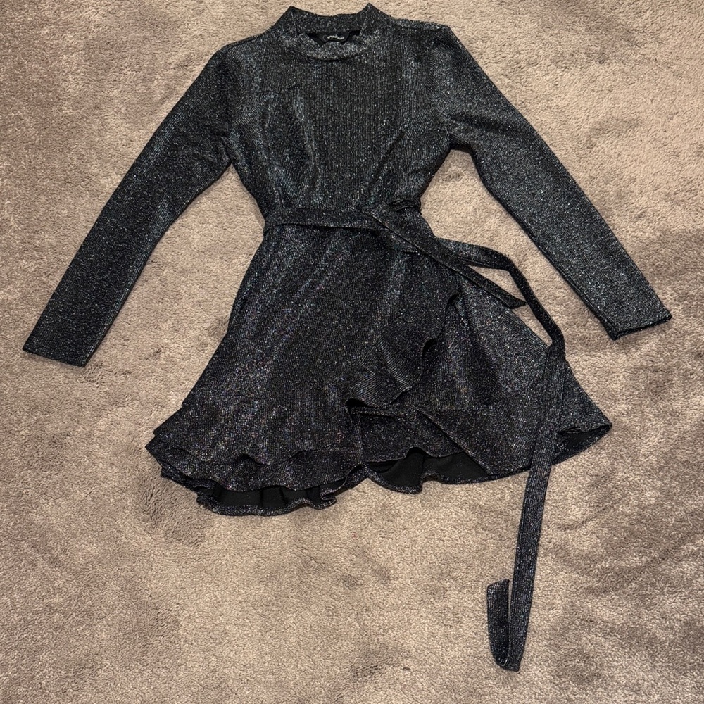 Speechless Black Silver Shimmer Wrap Dress Long Sleeve Ruffle Hem Party SIZE L